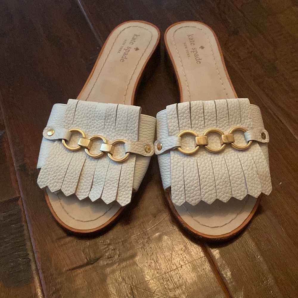 Kate Spade sandals w tassel and gold links